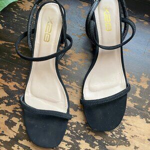 Size 8.5 X2B Suede Slingback Heel